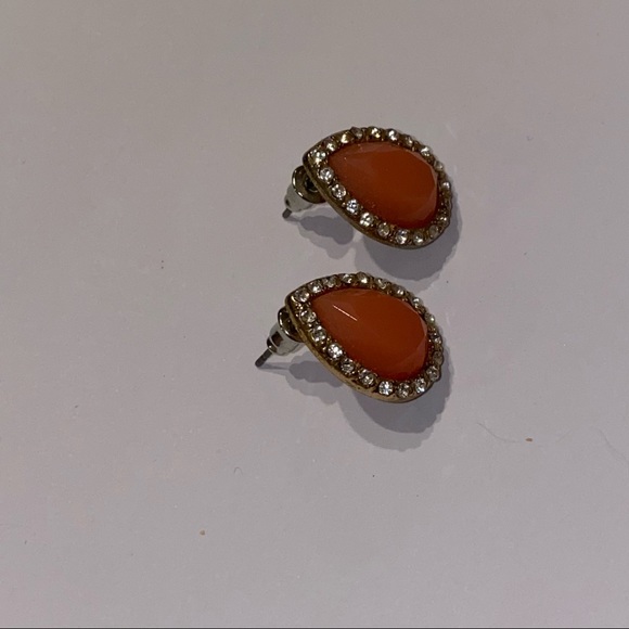 Peach stud earrings - Picture 4 of 5